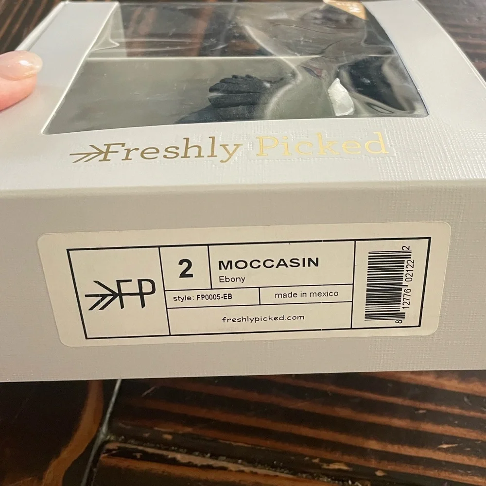 Freshly Picked Ebony‎ Moccasins